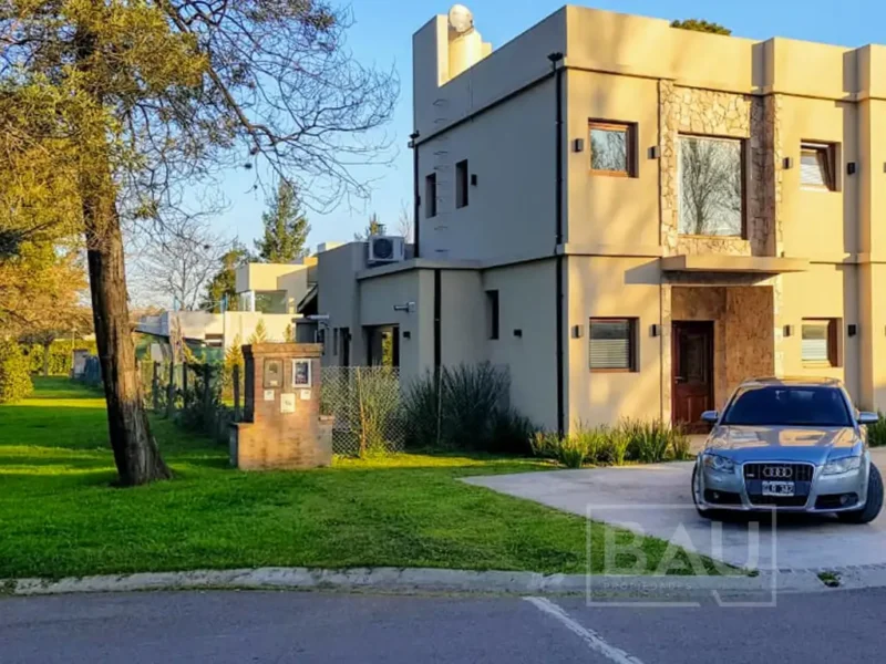 El Casco de Álvarez