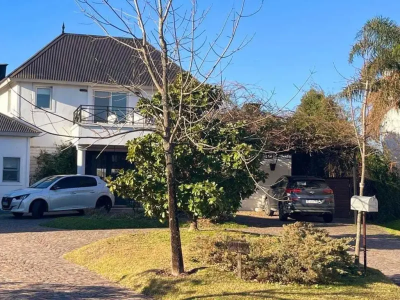 Castores Nordelta 100