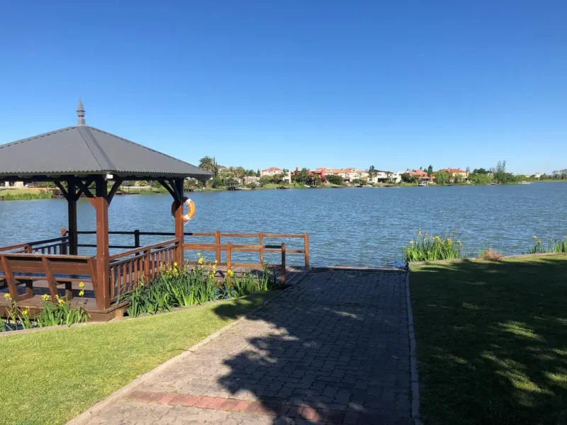 av de los lagos 5800